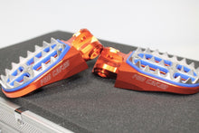 Load image into Gallery viewer, KTM 125-525  SX / SXF / EXC 2004- 2015 pegs MX Oversized CNC