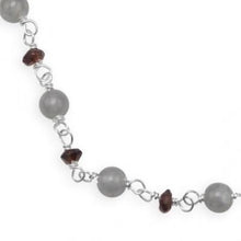 Load image into Gallery viewer, 16" Moonstone and Garnet Bead Necklace